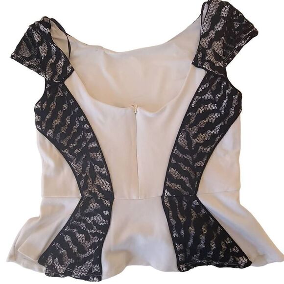 Bebe Womens Peplum Blouse Lace Detail Cap Sleeve Fitted White Black Medium - Picture 3 of 11